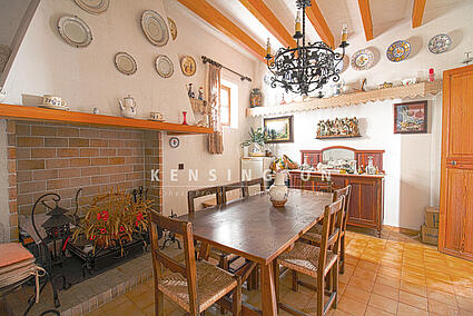 Town house in Mancor de la Vall Mallorca dining room